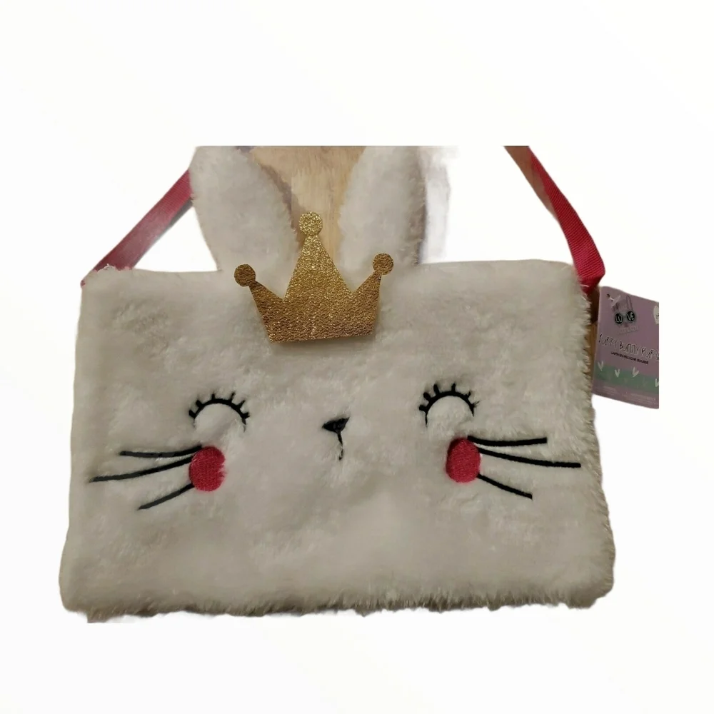 ⭐HP⭐ - NWT - White Furry Bunny Purse